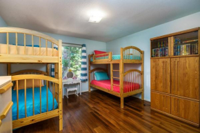 Welcome to Casa Del Lago - Only 200 Yards from the Beach! home